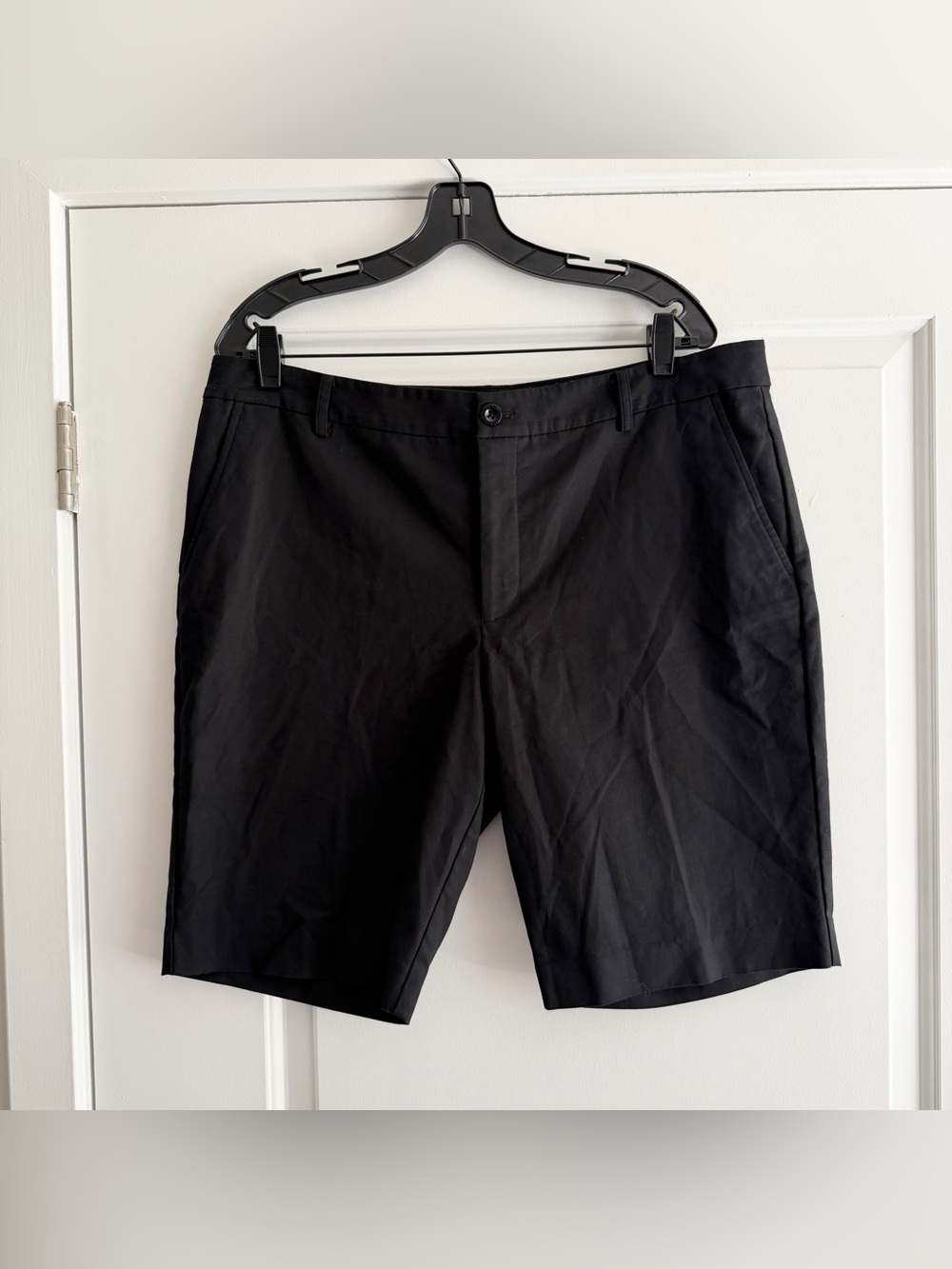 Lauren Ralph Lauren Black 10 1/2” Chino Shorts